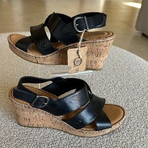 NWT BORN handcrafted footwear Black Leather Wedge Sandals